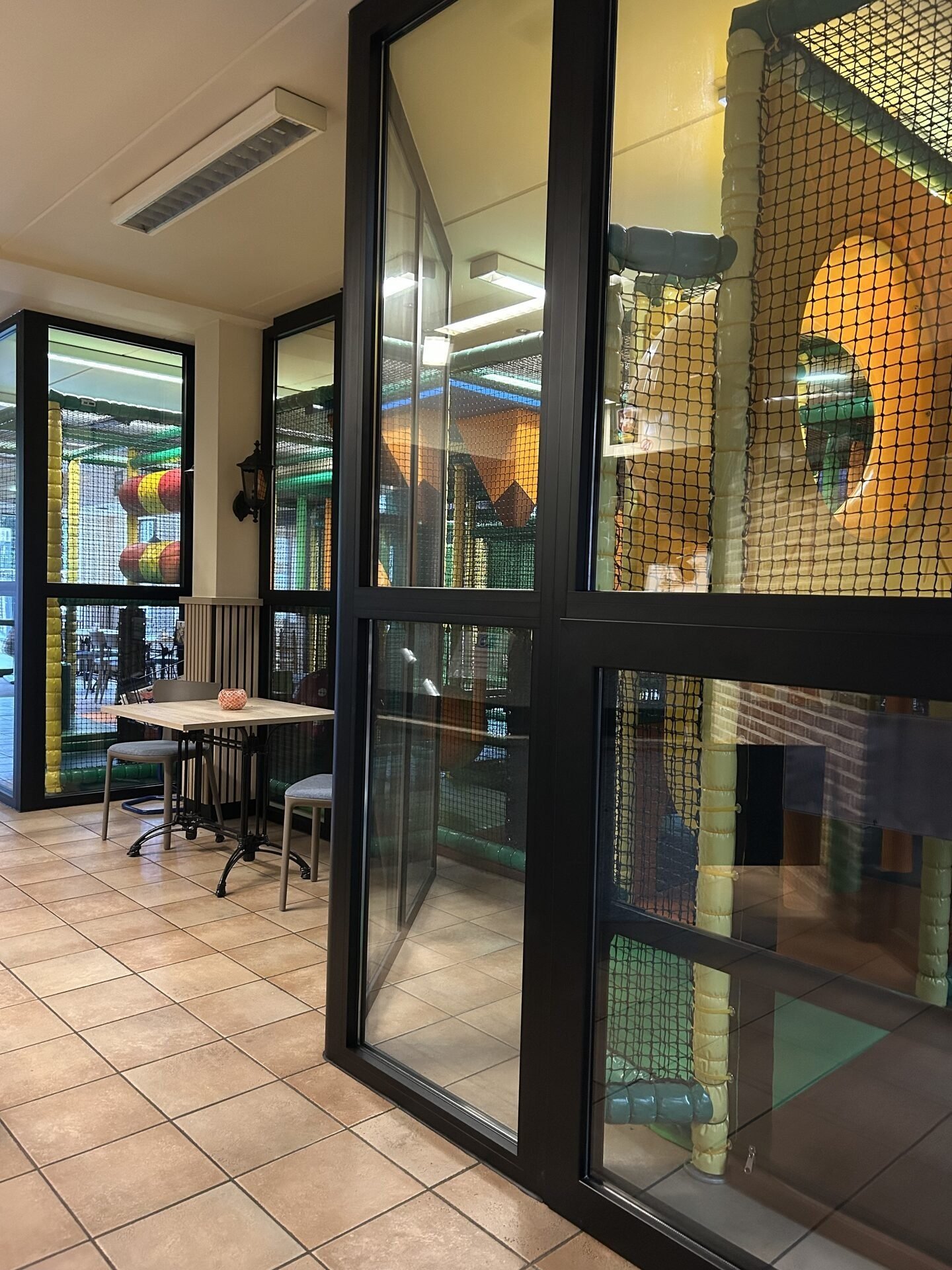 Indoor speeltuin wilhelm tell 5